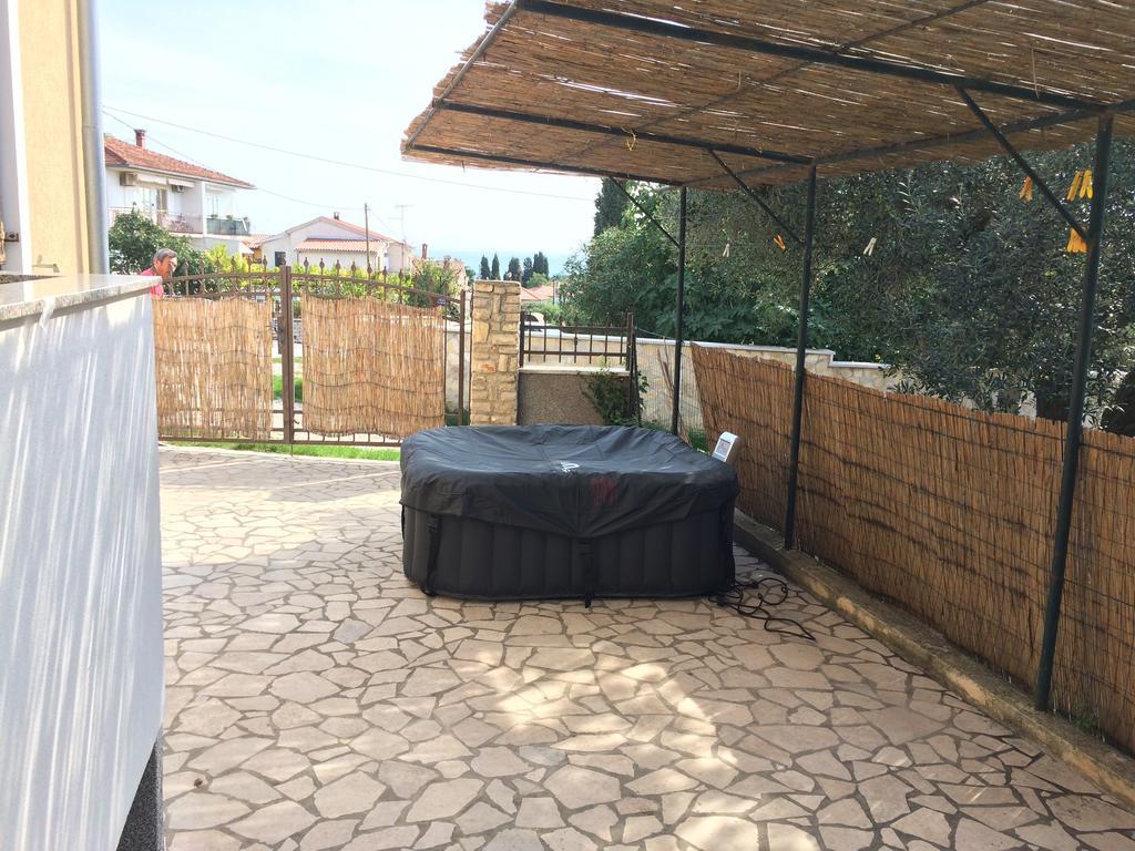 Вилла House Premantura 1096 Экстерьер фото