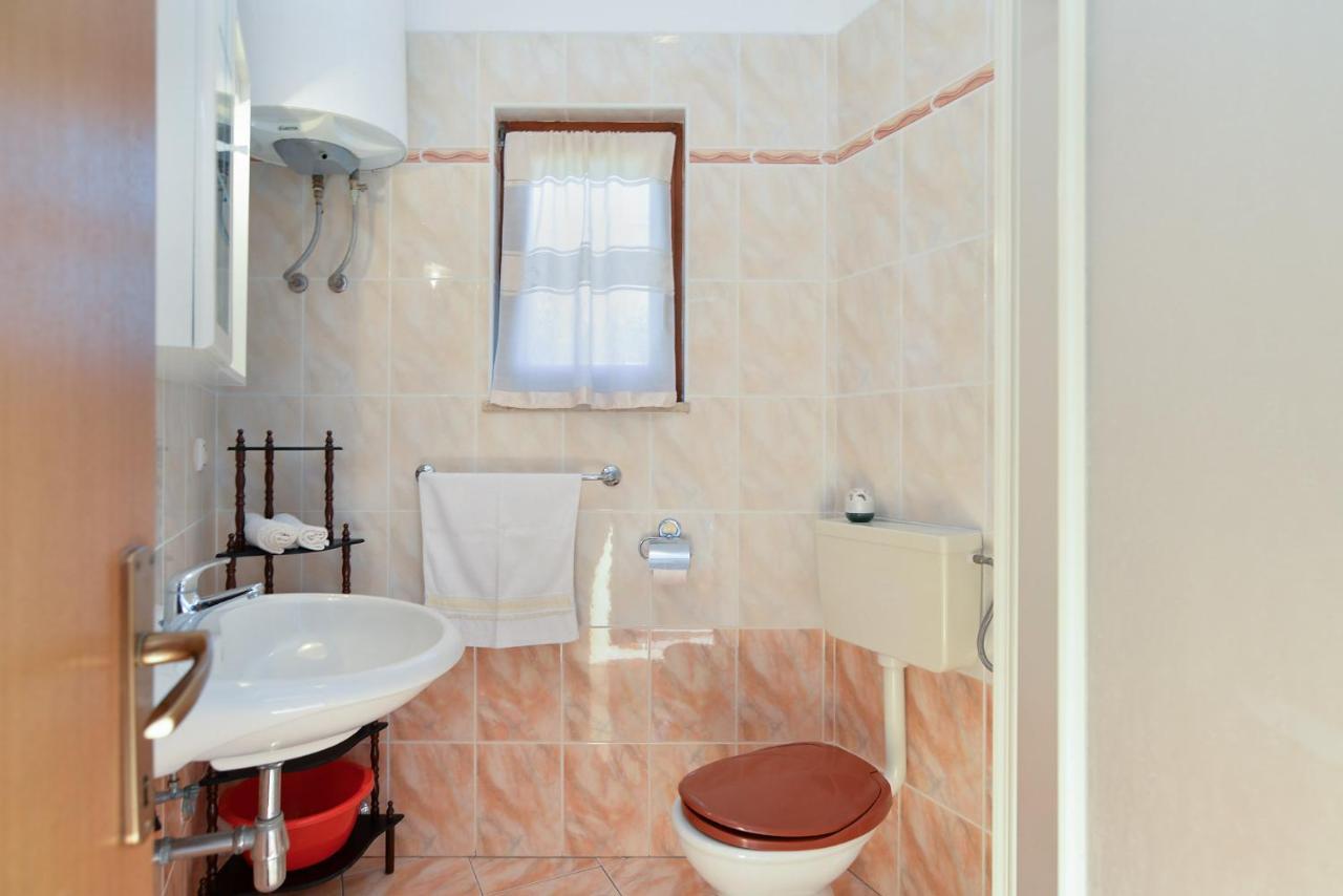 Вилла House Premantura 1096 Экстерьер фото