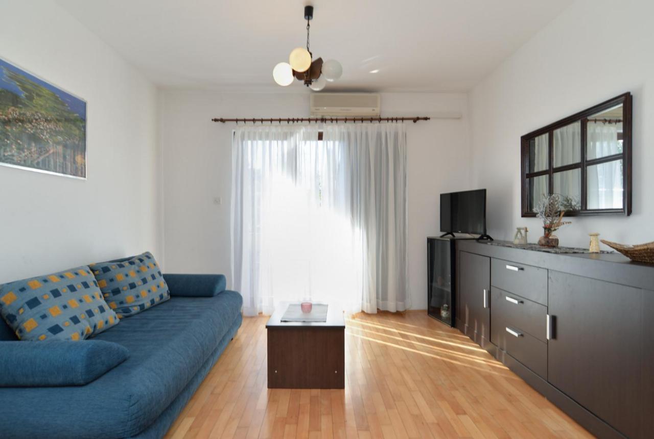 Вилла House Premantura 1096 Экстерьер фото