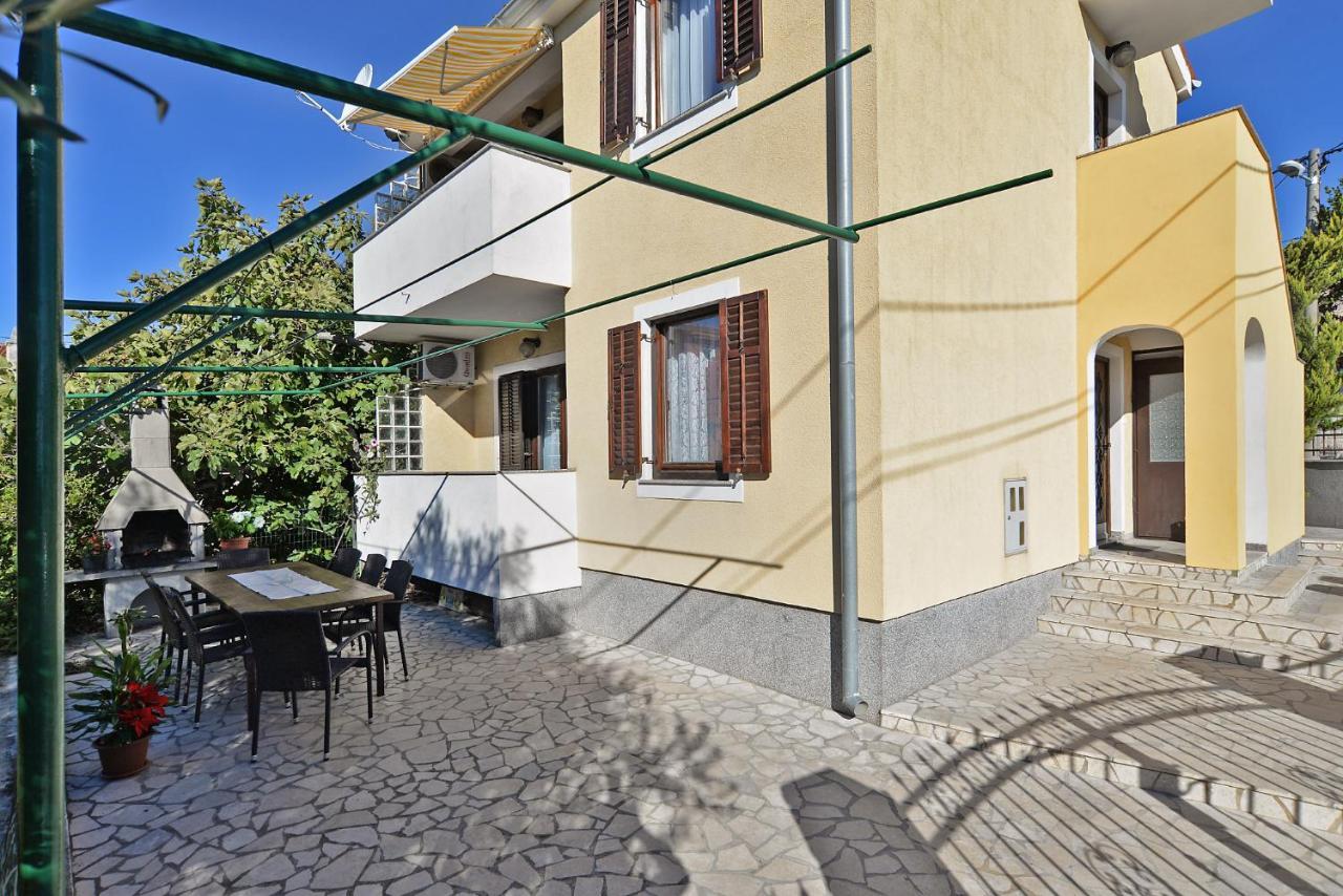 Вилла House Premantura 1096 Экстерьер фото